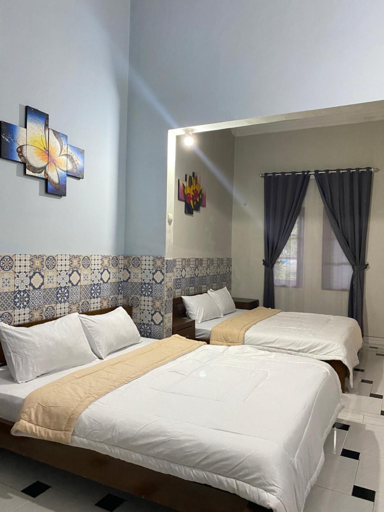 Ada Homestay Magelang Extérieur photo
