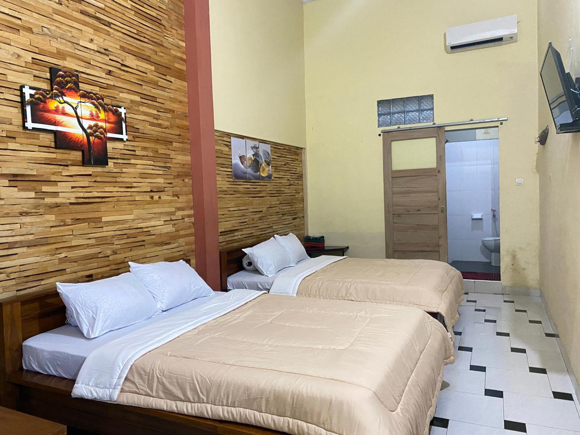 Ada Homestay Magelang Extérieur photo