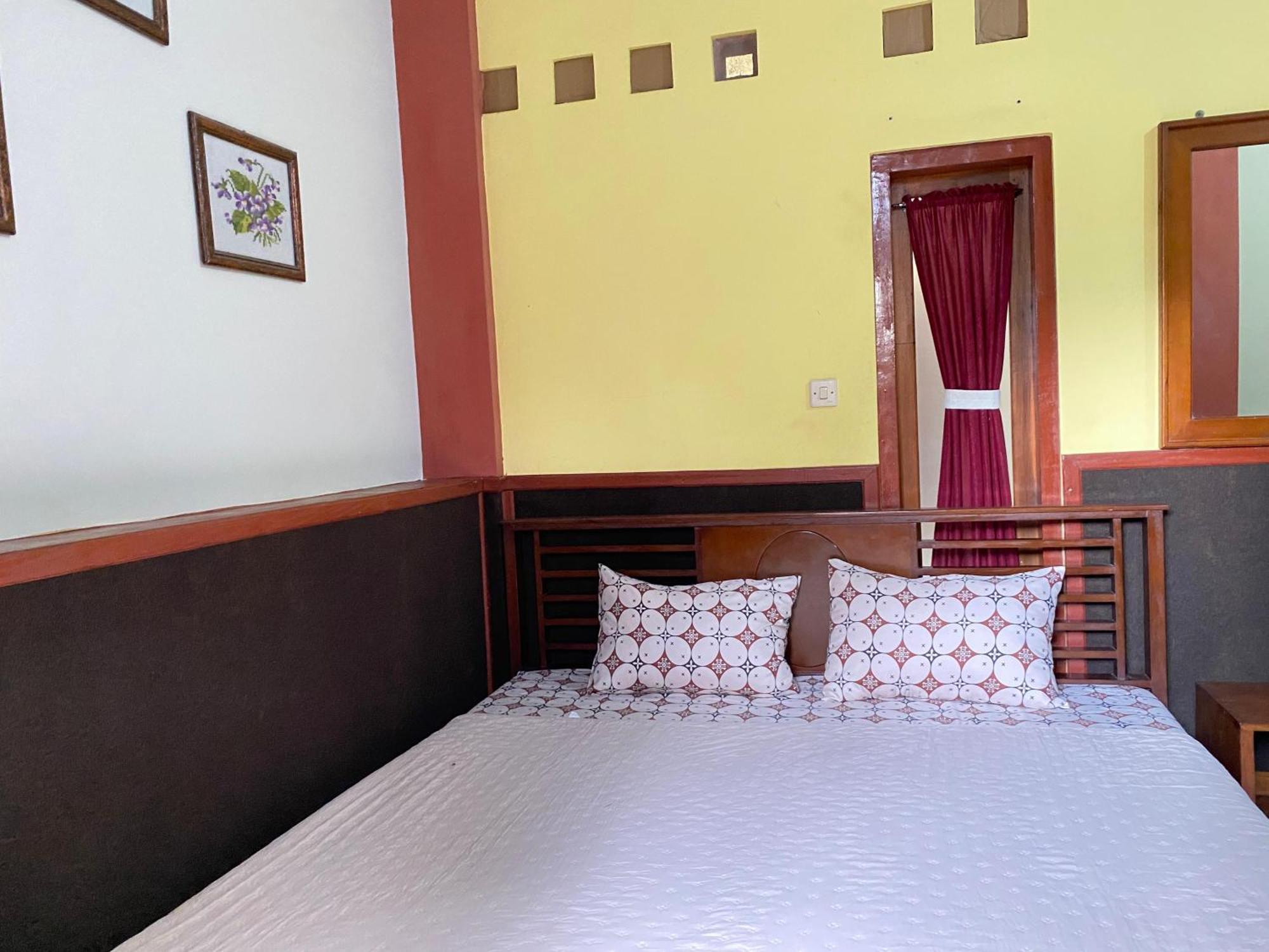 Ada Homestay Magelang Extérieur photo