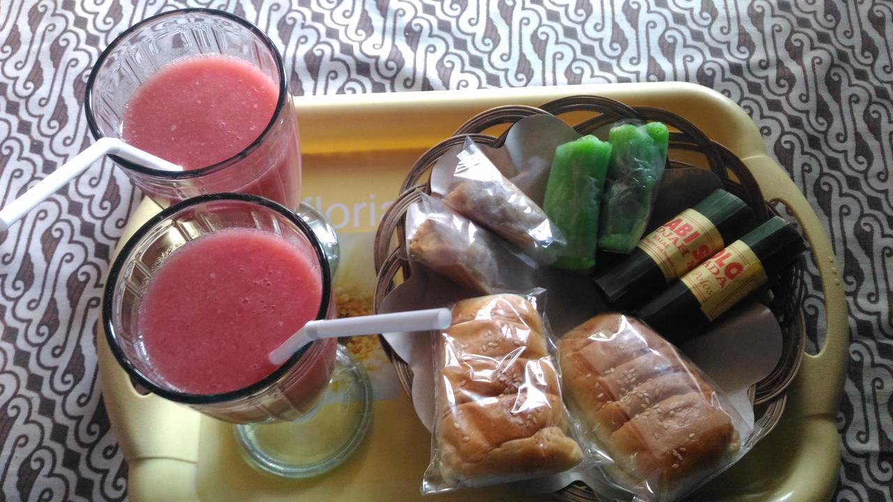 Ada Homestay Magelang Extérieur photo