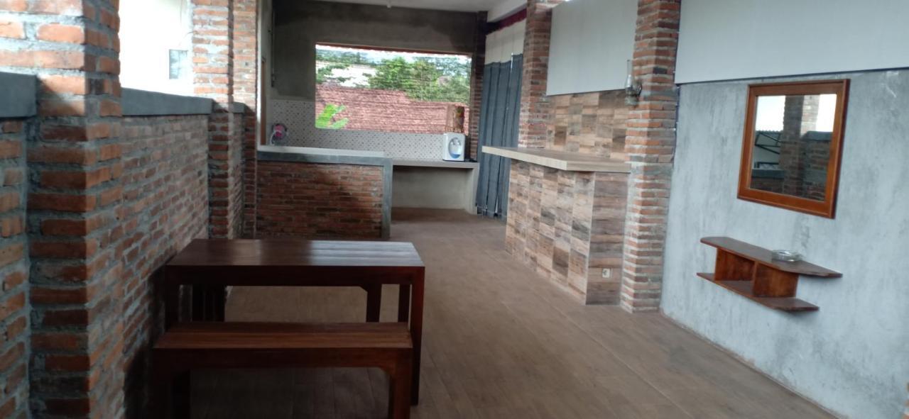 Ada Homestay Magelang Extérieur photo